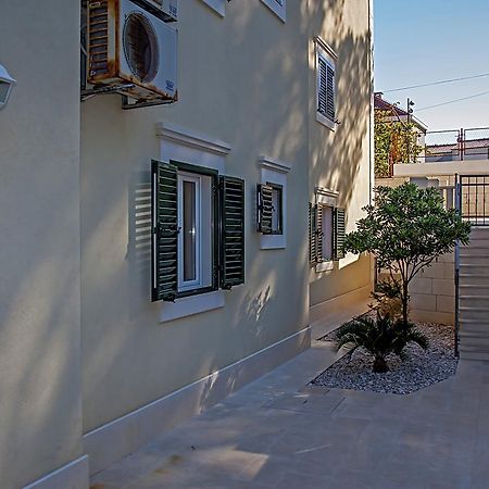 Apartment Brac Sutivan Extérieur photo